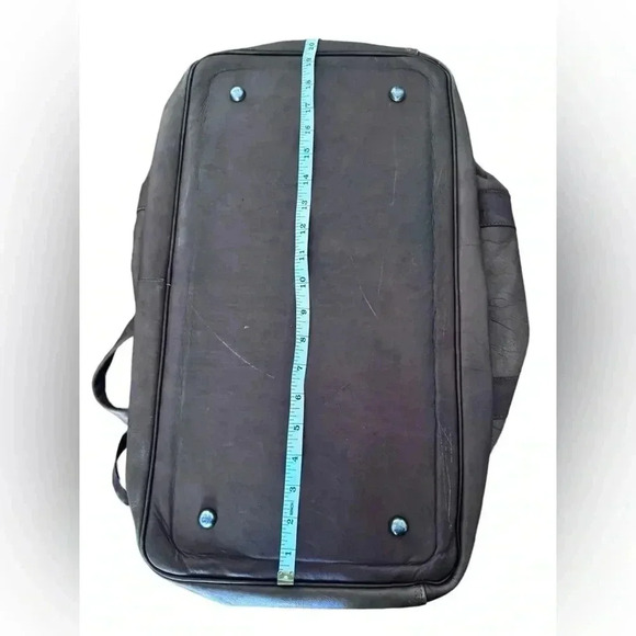 Roche’ Invitational Wolf Creek TICA Leather Duffel Travel Bag - Picture 13 of 16